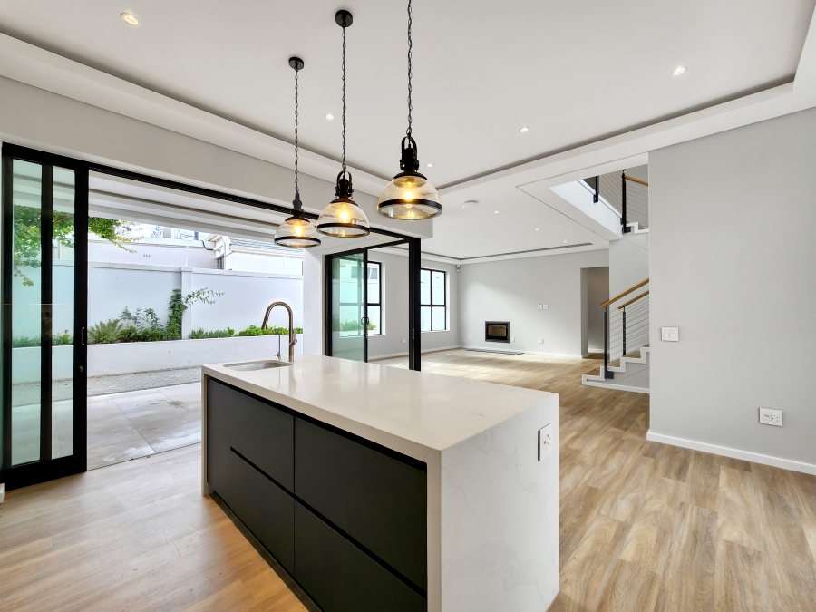 3 Bedroom Property for Sale in Rondebosch Western Cape